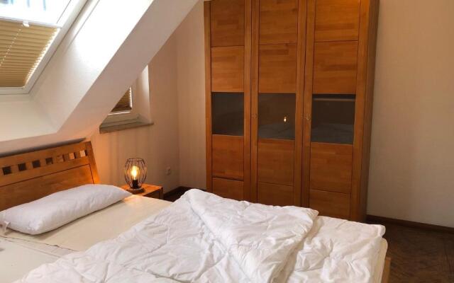 Fritz_Reuter_Str_Sonnenuhr_Wg_5