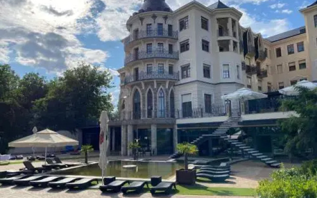 Borostyán Med Hotel
