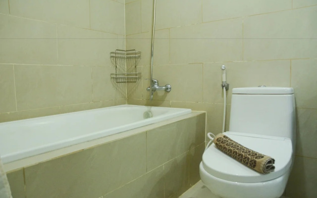 Gandaria Heights Apartment with Mall Access