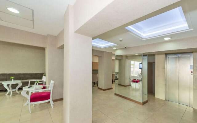 La Garden Hotel