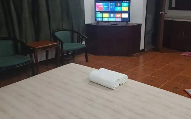 Platinum Hotel