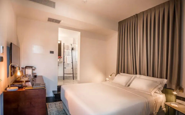 Lear Sense - Experience Luxury Hotel