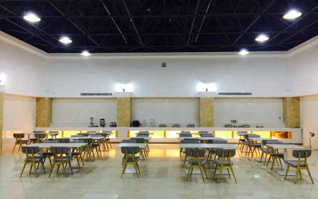 Starway Hotel Puyang Development Zone Huanghe Road