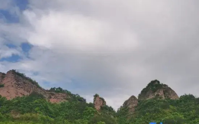 Xinchang Xinya Homestay