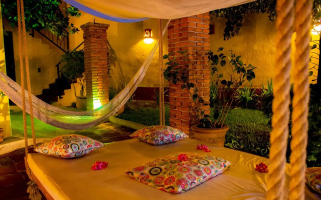 Hotel Casa Alvarada