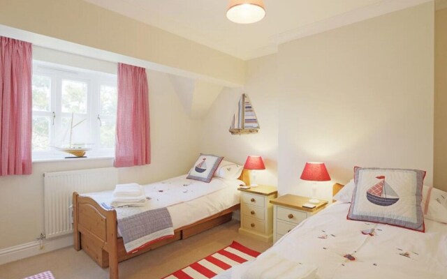 Restful Holiday Home in Aldeburgh With Garden