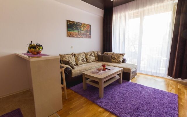 Luxury Harmonia Apartments