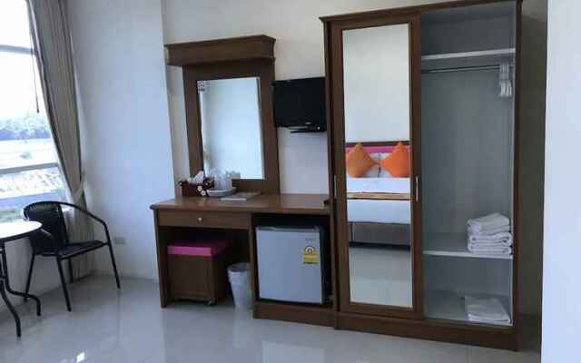 Naiyang Tour Room For Rent