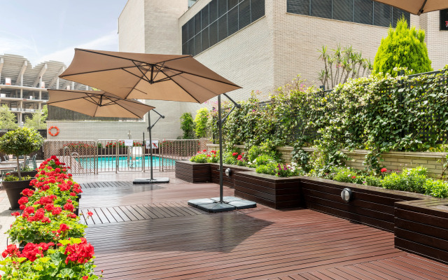Hotel ILUNION Valencia 4