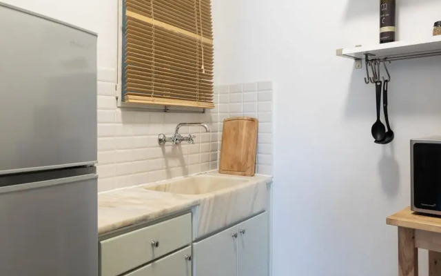 UPSTREET Zeus Temple View 2BD Apt Acropolis-Plaka