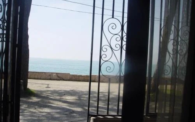 Liliana Guest House
