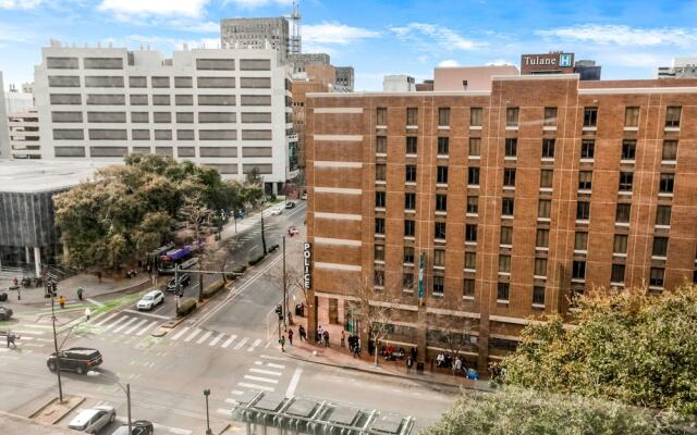 Mardi Gras Suites NOLA's 4BR Elegance