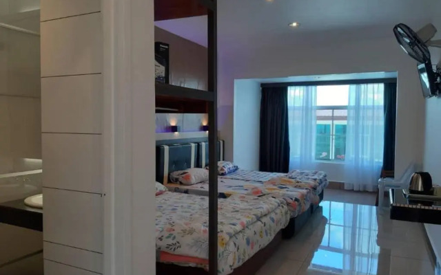 Strawberry Garden Hotel