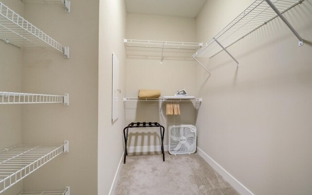 FRONTDESK Park 66 Flats Broad Ripple Indianapolis