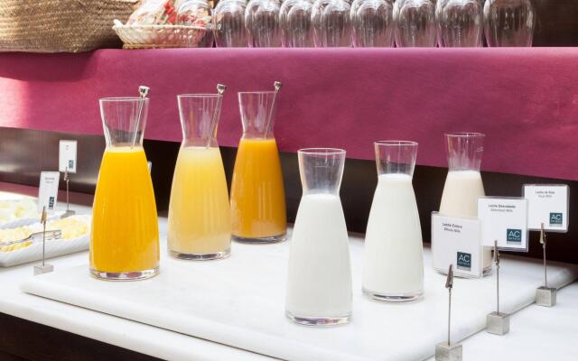 AC Hotel Palacio de Santa Ana by Marriott