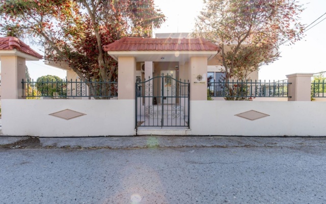 Mike s House in Kremasti Near the Beach Rhodes