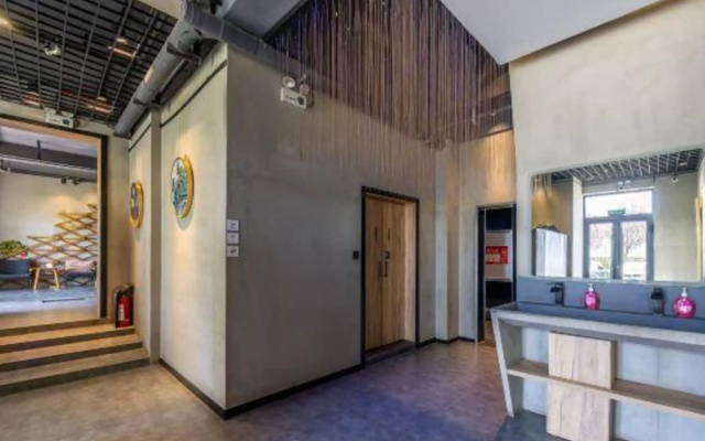 Lanzhou Die Art Hotel (Provincial Central Hospital Taohai Market Branch) – Hotel Rooms – Lanzhou