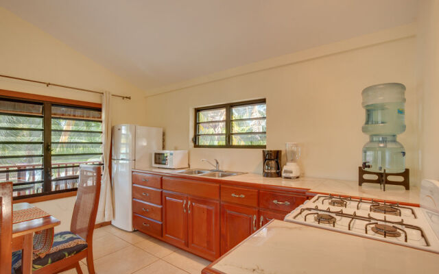 Palm Cove Cabins