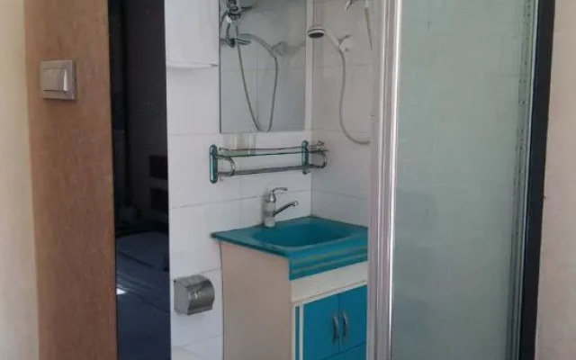 Yichun Prosperity Family Hotel