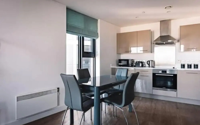 City Centre Appt-sleeps 5-free Parking & Free Wifi