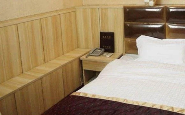 Xining Chengxi Shengxing Hotel