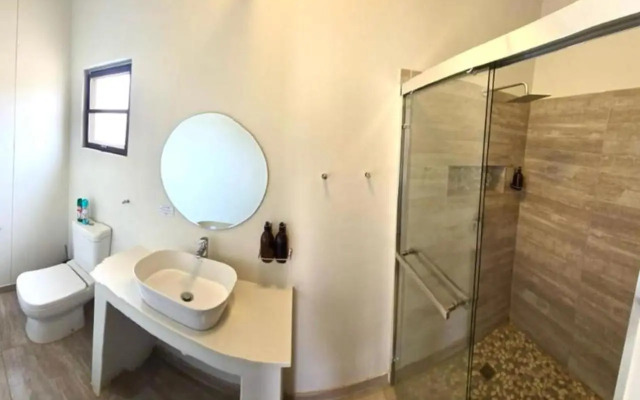 Brandberg White LadyLodge