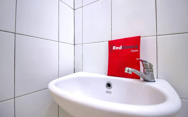 RedDoorz @ Dago Asri