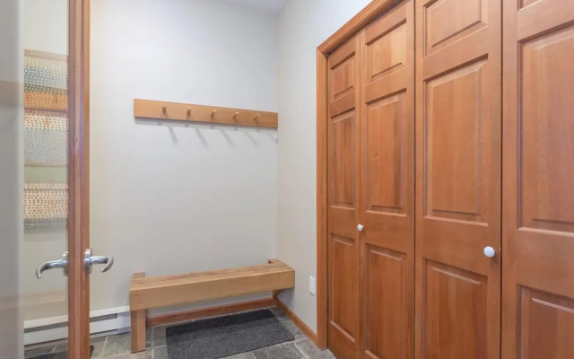 Bright & Spacious 2 Bedroom Situated in Blueberry Hills