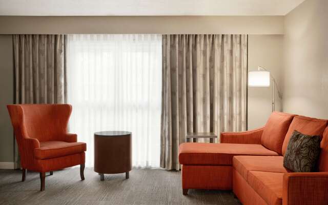 Hampton Inn New Orleans-St. Charles Ave./Garden District