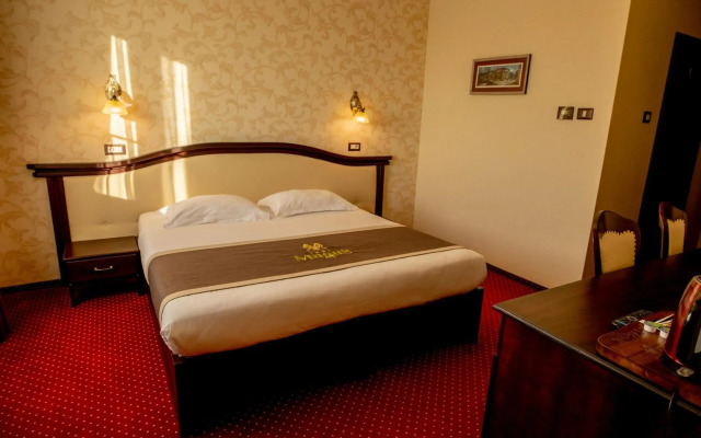 Magus Hotel