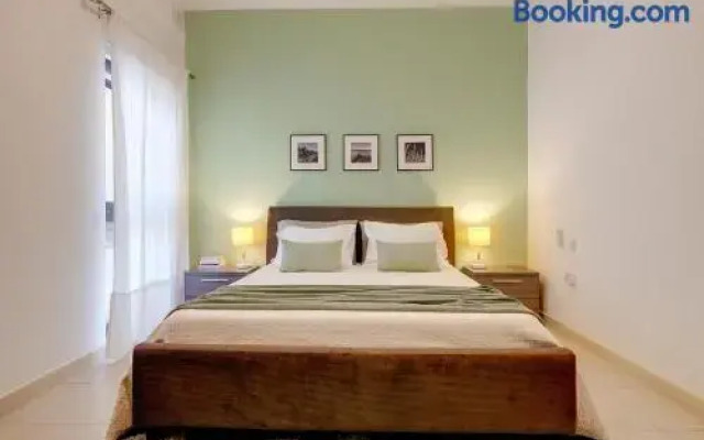 Seaside Bliss 3BR Holiday Apartment Sliema