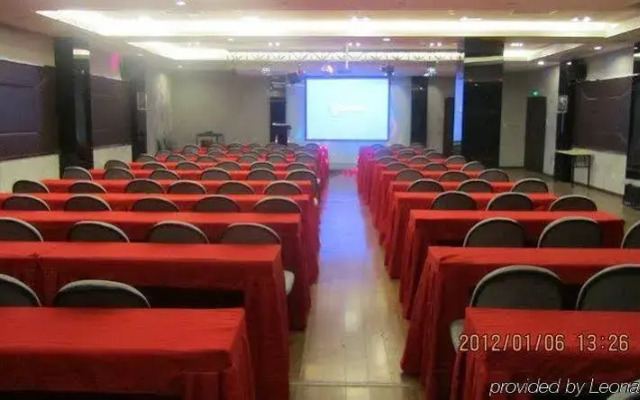 FX Inn Shanghai Jinshajiang Road