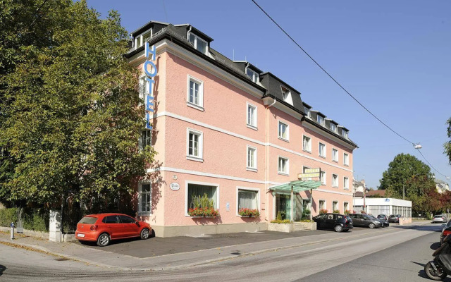 Hotel Scherer