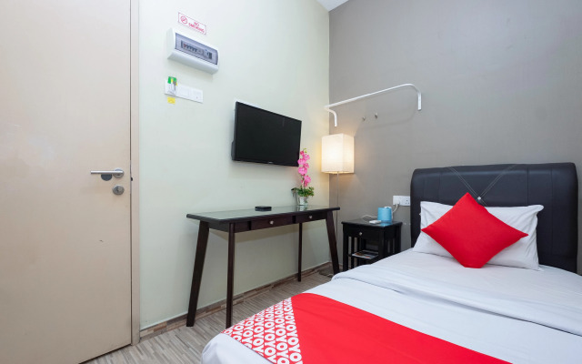 OYO 89981 Nyamanya Hotel