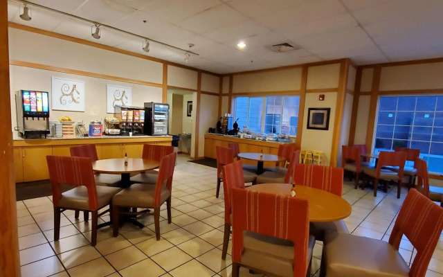 Country Inn & Suites by Radisson, Bend, OR