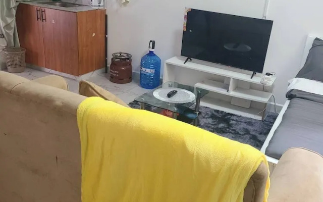 Studio 107, South B, Sana Sana