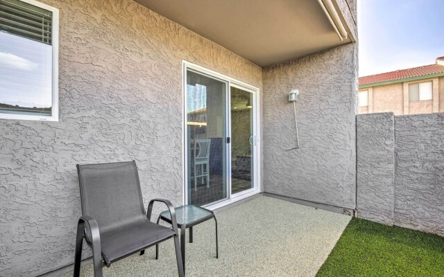 Arizona Condo w/ Community Pool & Hot Tub