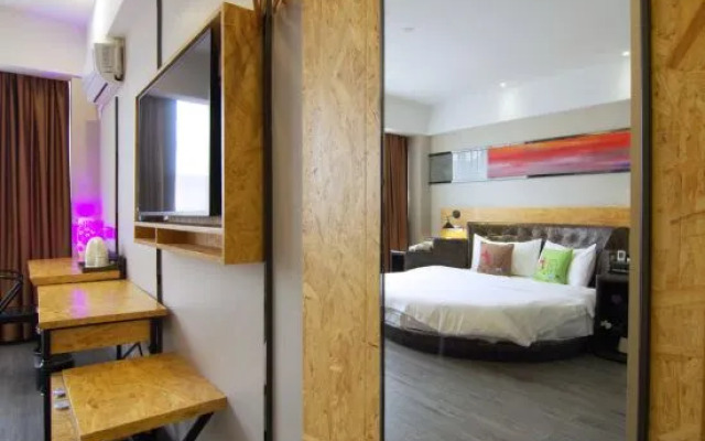 Meet Fashion Hotel (Huidong OCT Store)