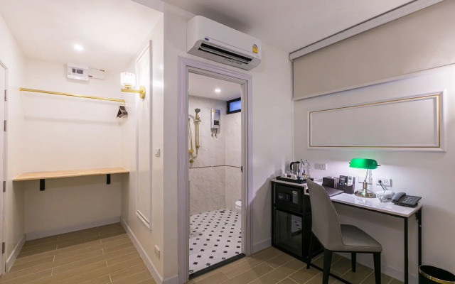 Rose Apple Hotel