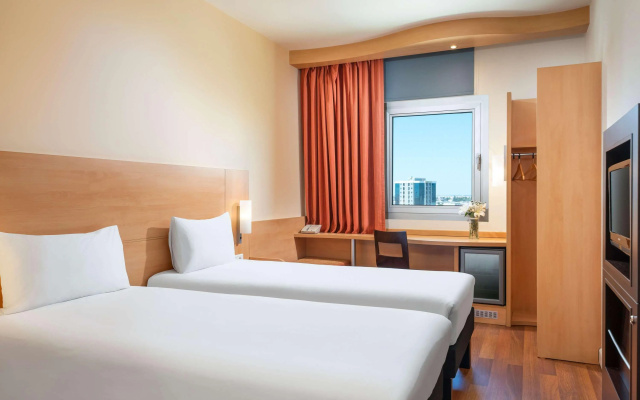 ibis Adana - Image 6
