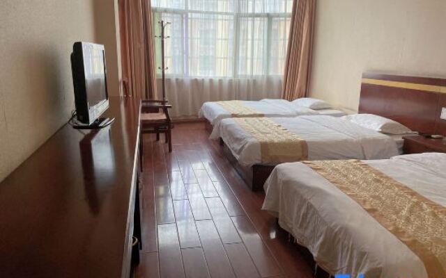 Xishuangbanna Qunyi Business Hotel