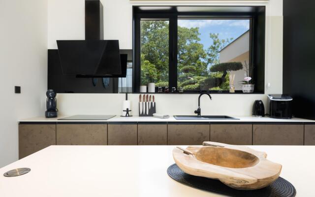 Piera in Brzac with 4 bedrooms and 4 bathrooms