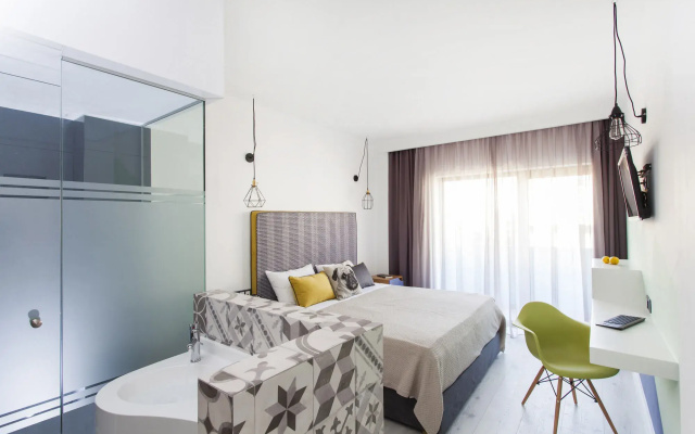Blue Bottle Boutique Hotel