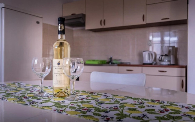 Brane - 100m From the Beach - A1 Ana