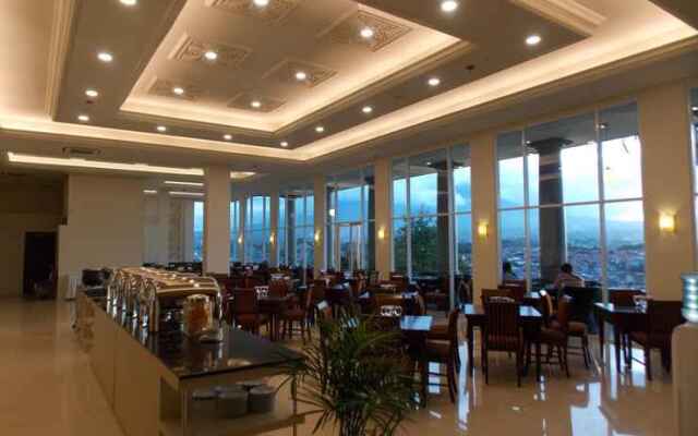 Onih Hotel