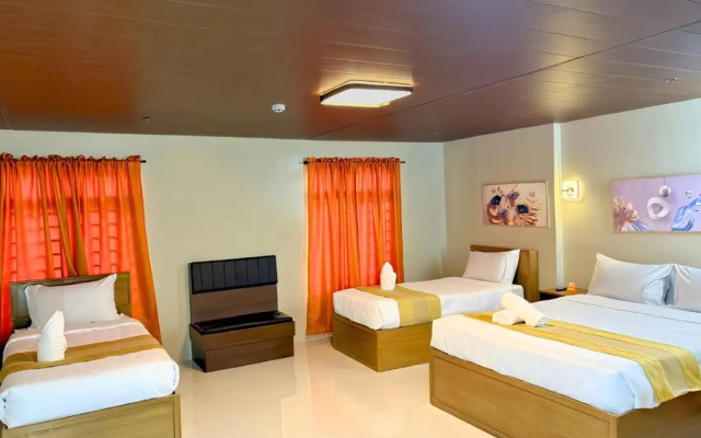 Oyo 498 Algers Suites