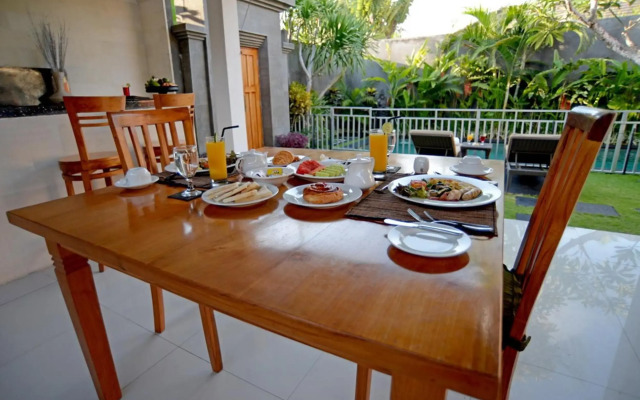 Sandi Agung Villa