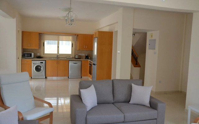 Anthorina Villa 15