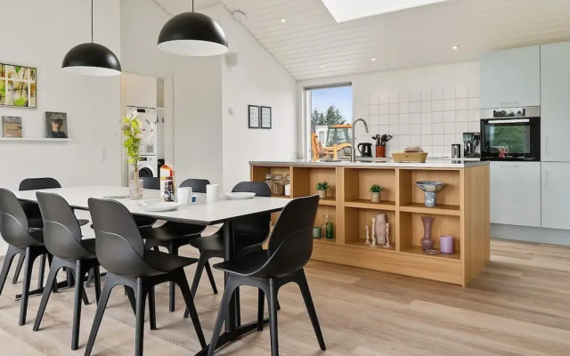 5 Star Holiday Home in Albaek