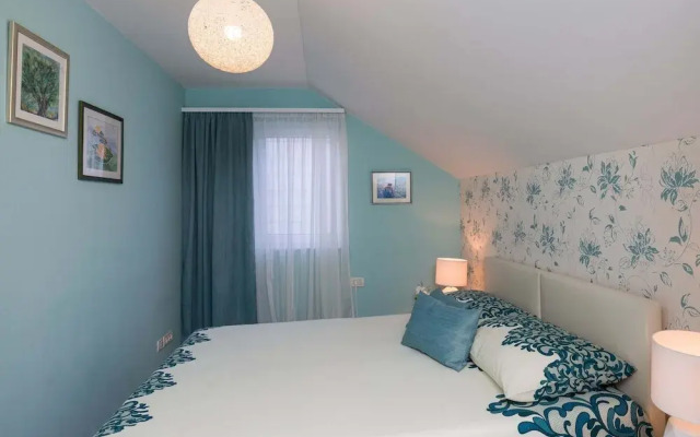 Apartment Cetinic - Two Bedroom Apartment With Terrace and Sea View